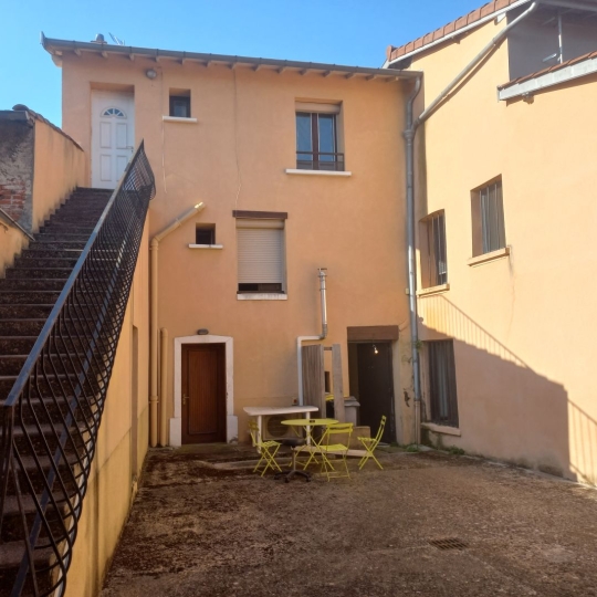  Annonces TLYON : Immeuble | LA TOUR-DE-SALVAGNY (69890) | 162 m2 | 550 000 € 