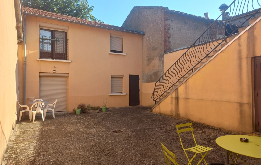 Annonces TLYON : Immeuble | LA TOUR-DE-SALVAGNY (69890) | 162 m2 | 550 000 € 